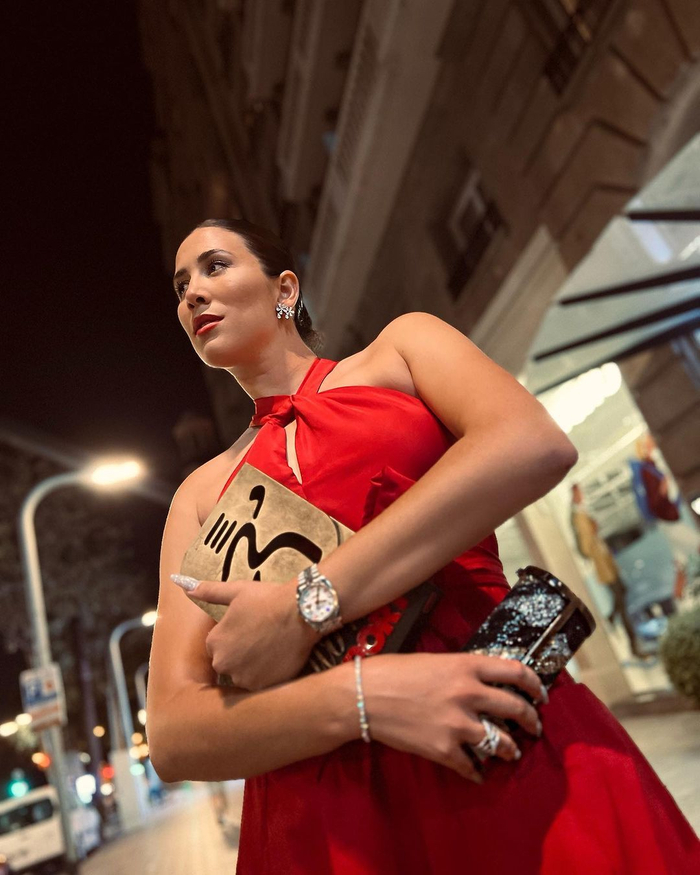 完美竞技-穆古鲁扎在TL比赛中战术调整，逆转引发热议！的简单介绍