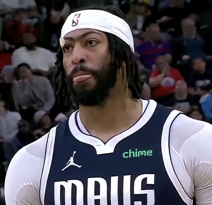 完美竞技-包含浓眉哥连续十二场比赛得分超过势不可挡，湖人挑战极限！的词条